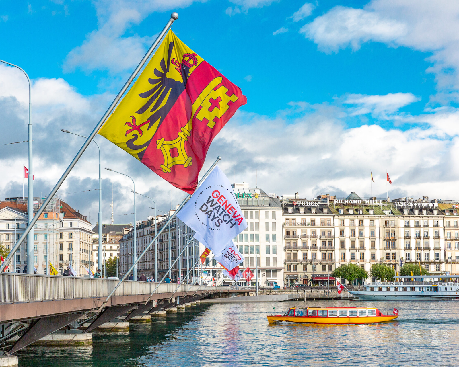 Geneva Watch Days 2025 etkinliğinden bir kare saat fuarı atmosferi
