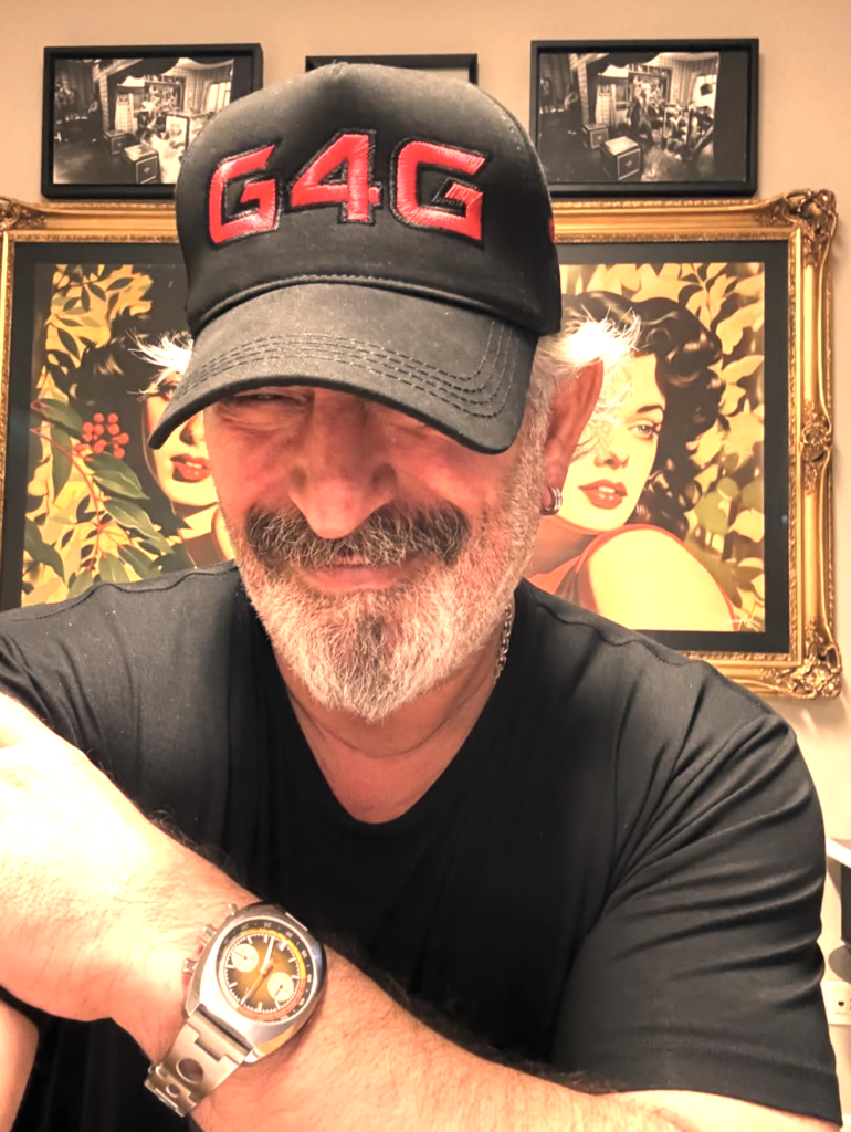 Cem Yılmaz'ın taktığı Straton Curve Chrono MKII