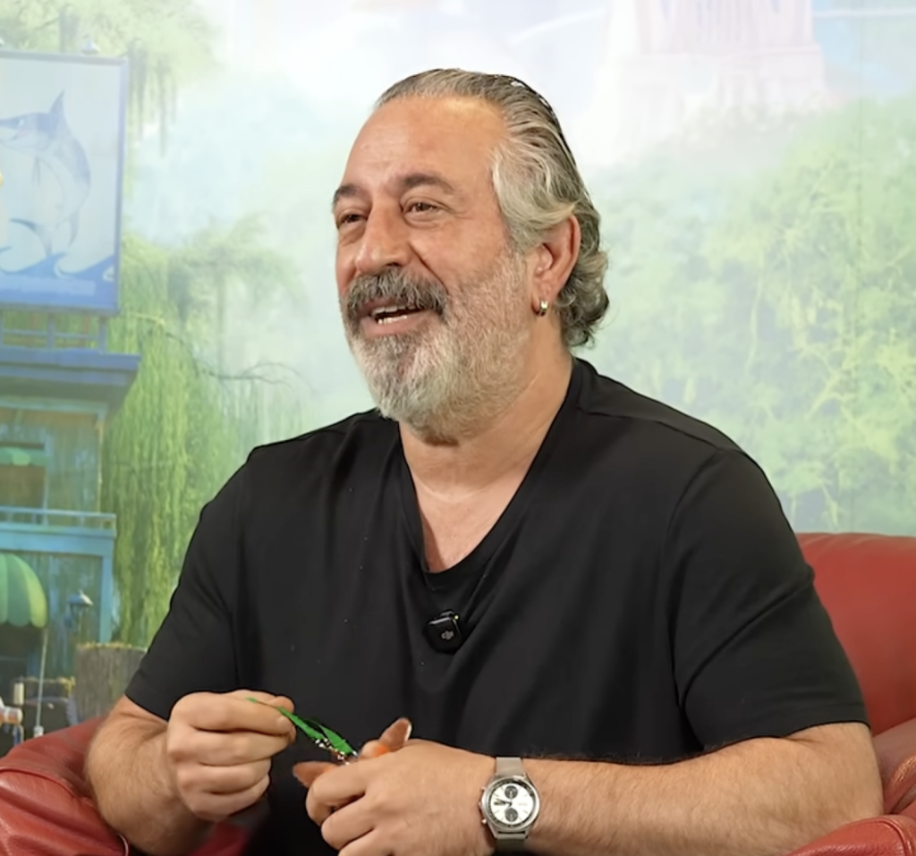 Cem Yılmaz'ın taktığı Seiko Baby Panda Chronograph – VWS-3197