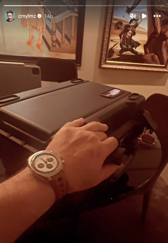 Cem Yılmaz'ın taktığı Tissot Heritage 1973