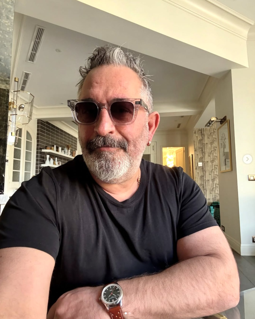 Cem Yılmaz'ın taktığı Frederique Constant Haeley