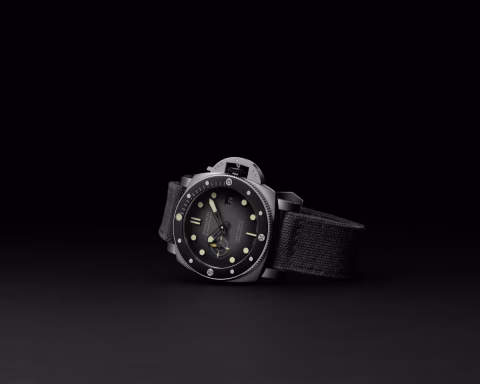 Panerai Submersible Navy SEALs PAM01738 Side View