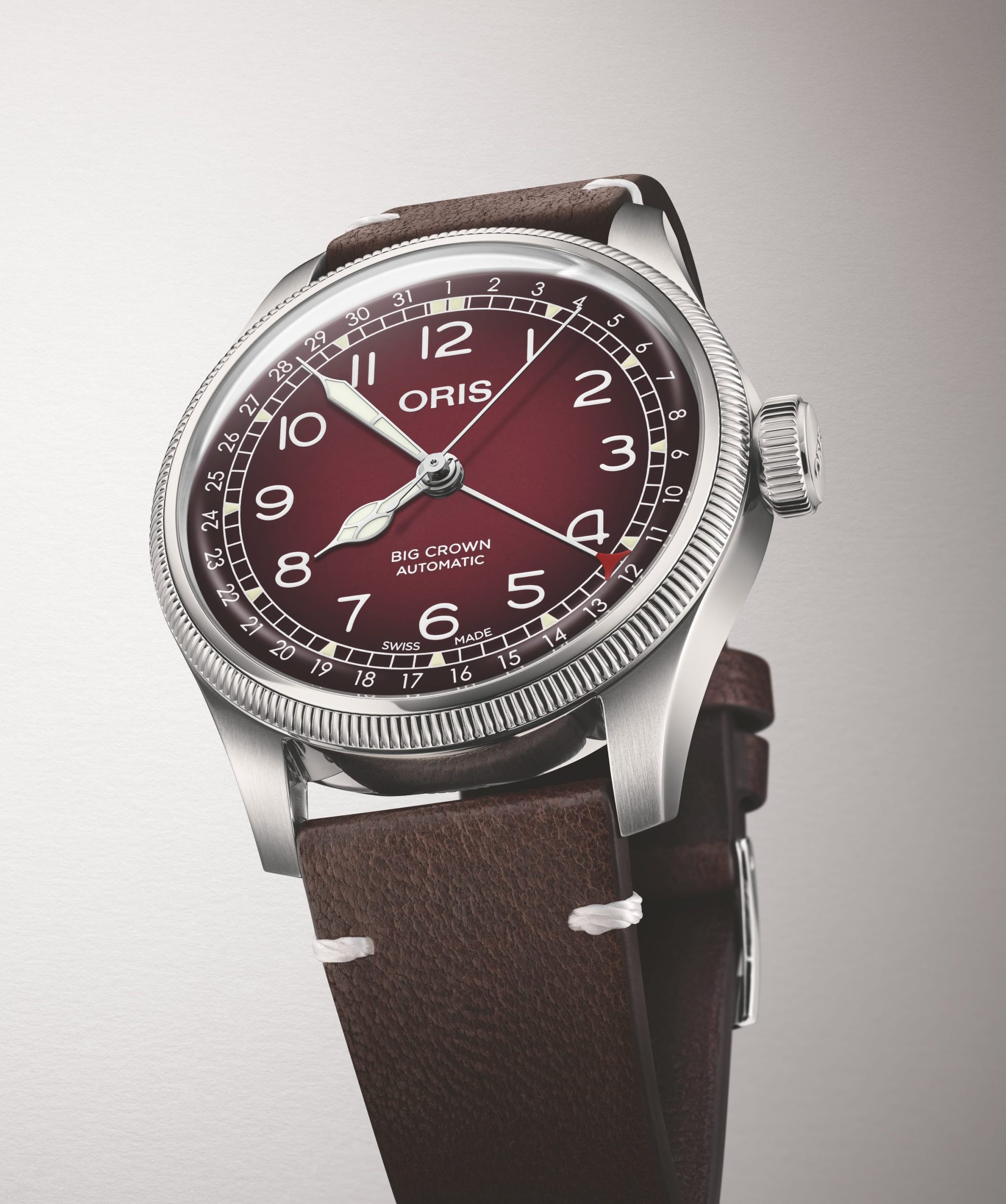 Oris Big Crown x Cervo Volante 40 mm çelik kasa ve bordo kadran