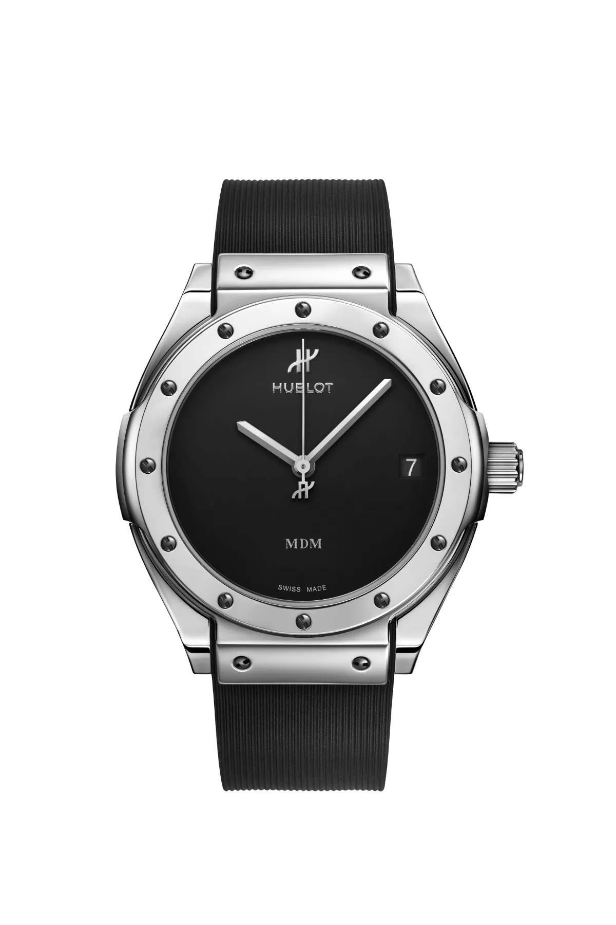 Hublot Classic Fusion Tributo White Gold 38 mm Hublot Classic Fusion Tributo White Gold 38 mm önden, siyah oniks kadran, siyah bezel vidaları ve kauçuk kayış