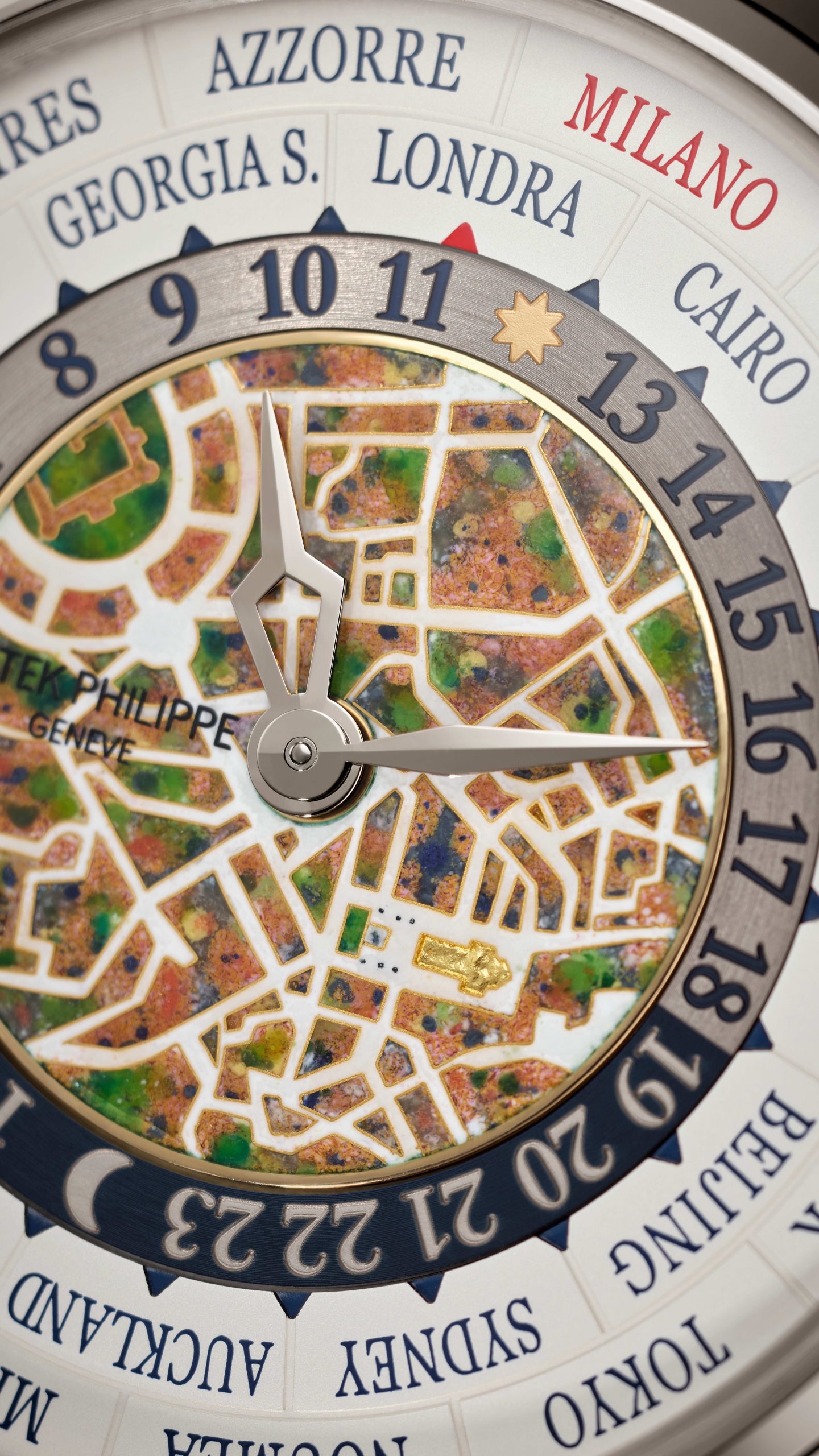 Patek Philippe 5531G-012 gündüz temalı cloisonne mine kadran ayrıntısı