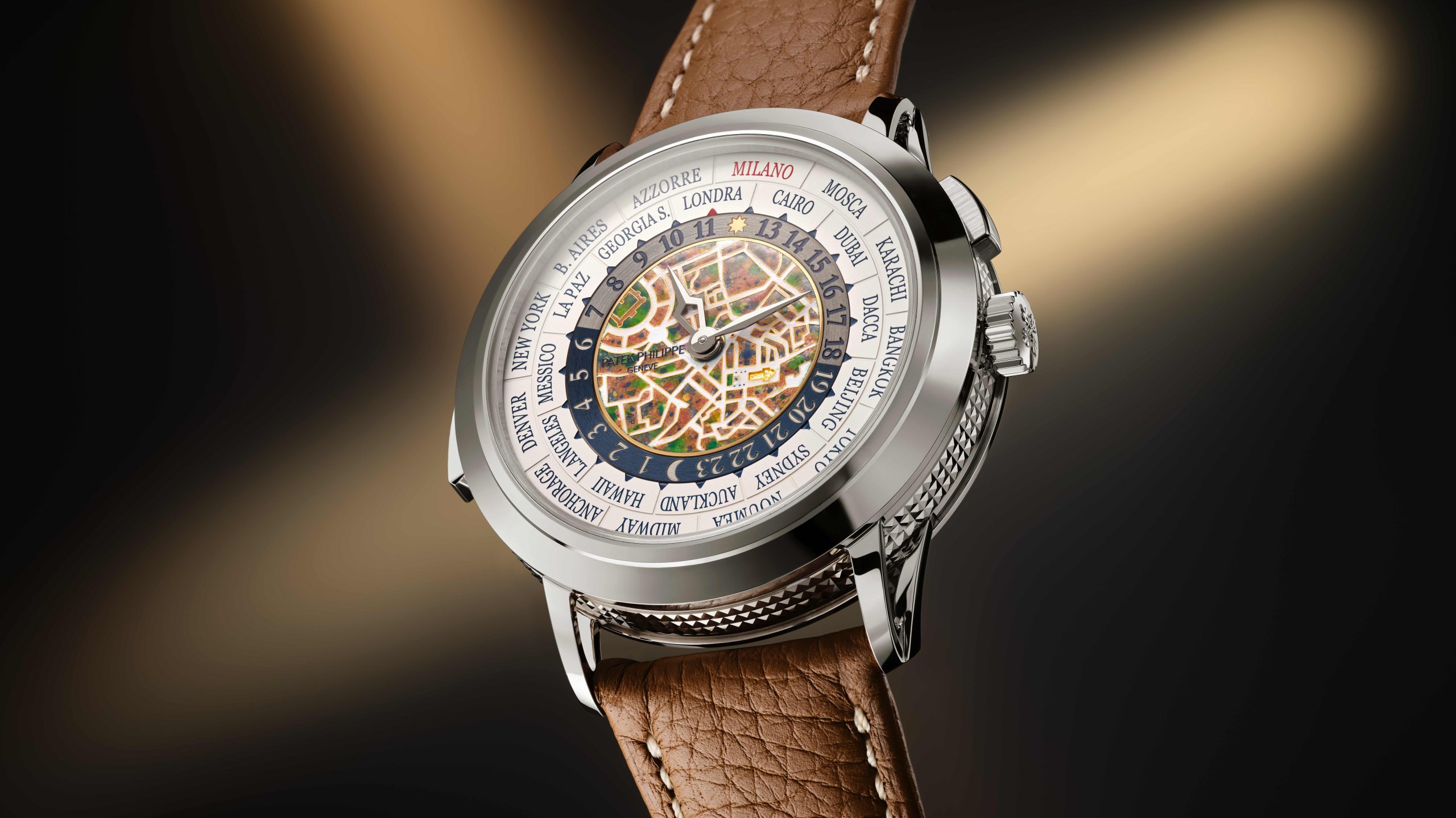 Patek Philippe 5531G-012 Milano gündüz kadranı ve kahverengi kayışı