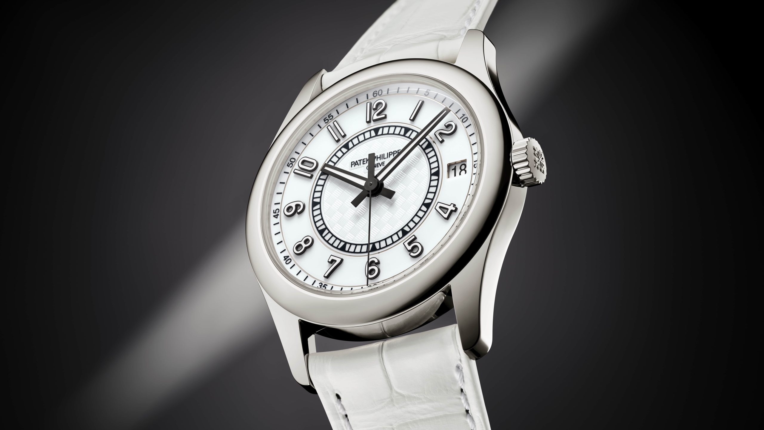 Patek Philippe Calatrava 7007G-010 beyaz kadranlı Milano 2026 modeli